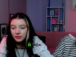 kaisy-star's Live Sex Cam Show