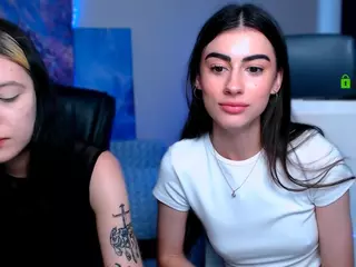 kaisy-star's Live Sex Cam Show