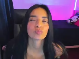 lau-fernandez's Live Sex Cam Show