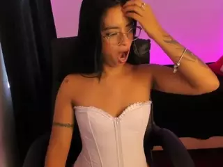 lau-fernandez's Live Sex Cam Show