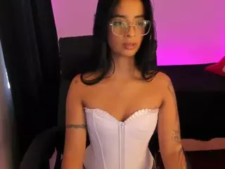 lau-fernandez's Live Sex Cam Show