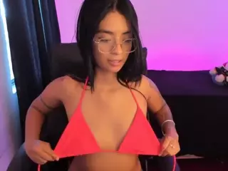 lau-fernandez's Live Sex Cam Show