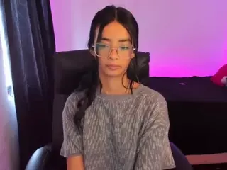 lau-fernandez's Live Sex Cam Show