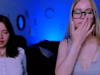 meddi-gold's Live Sex Cam Show