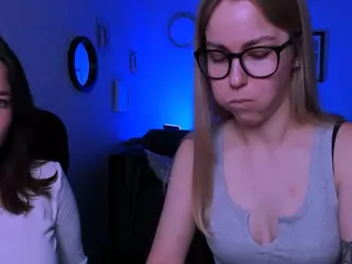 meddi-gold's Live Sex Cam Show