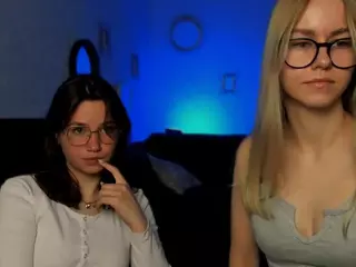 meddi-gold's Live Sex Cam Show