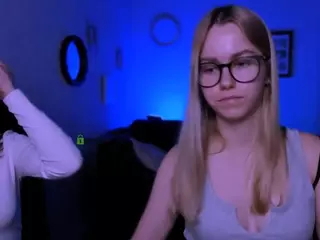 meddi-gold's Live Sex Cam Show