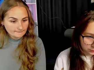 meddi-gold's Live Sex Cam Show