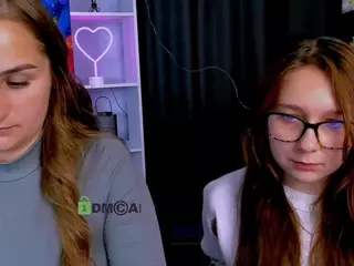 meddi-gold's Live Sex Cam Show