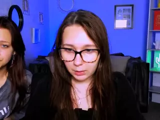 meddi-gold's Live Sex Cam Show