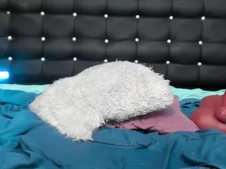 Saraa-Graham's Live Sex Cam Show