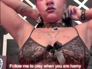 Saraa-Graham's Live Sex Cam Show
