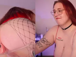 sexxxypixiee's Live Sex Cam Show