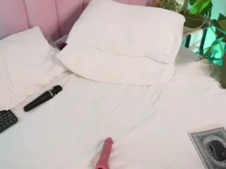 sexxxypixiee's Live Sex Cam Show
