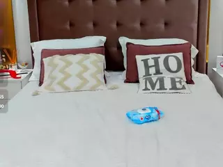 ShyJennny's Live Sex Cam Show