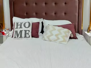 ShyJennny's Live Sex Cam Show