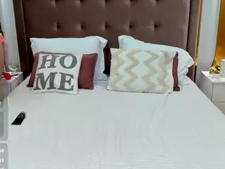 ShyJennny's Live Sex Cam Show