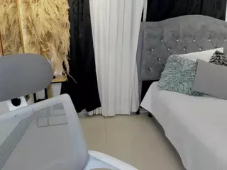 SophieDuvall's Live Sex Cam Show