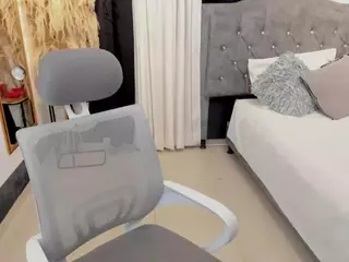 SophieDuvall's Live Sex Cam Show