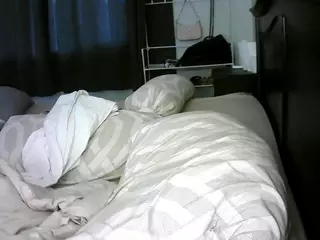 TiaDollXXX's Live Sex Cam Show