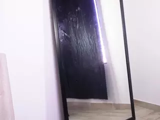 Auroraax1's Live Sex Cam Show