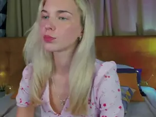 Bella-Stewart's Live Sex Cam Show