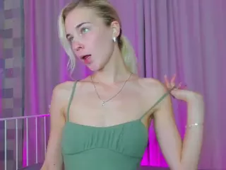 Bella-Stewart's Live Sex Cam Show