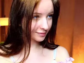 CateBlaze's Live Sex Cam Show