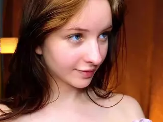 CateBlaze's Live Sex Cam Show