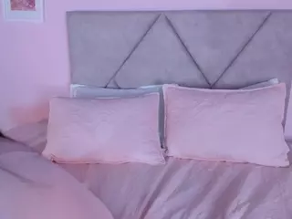CharlotteCrosby's Live Sex Cam Show
