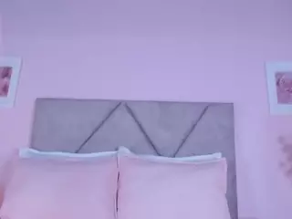 CharlotteCrosby's Live Sex Cam Show