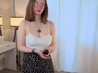 Amina's Live Sex Cam Show
