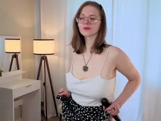 Amina's Live Sex Cam Show