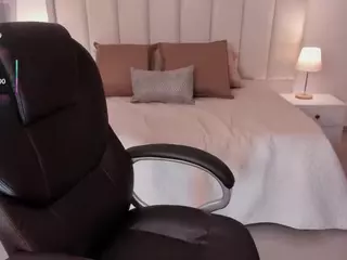 Kate-rous's Live Sex Cam Show
