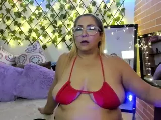 majalopez's Live Sex Cam Show