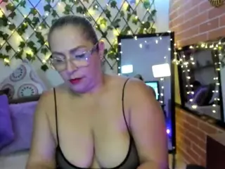 majalopez's Live Sex Cam Show