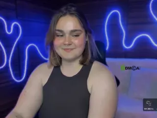 melani-first's Live Sex Cam Show