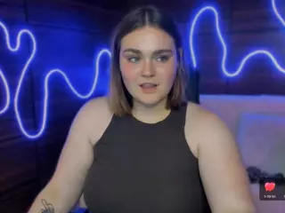 melani-first's Live Sex Cam Show
