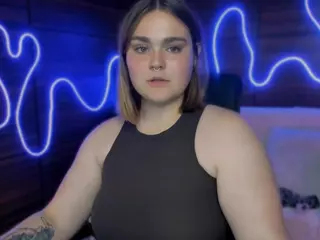 melani-first's Live Sex Cam Show