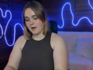 melani-first's Live Sex Cam Show