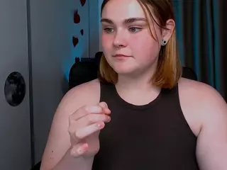 melani-first's Live Sex Cam Show
