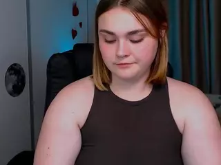 melani-first's Live Sex Cam Show