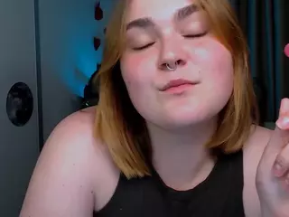 melani-first's Live Sex Cam Show