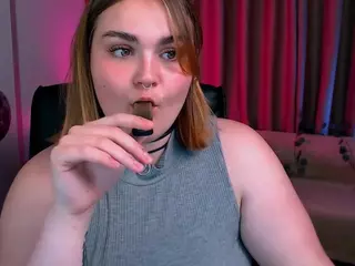 melani-first's Live Sex Cam Show
