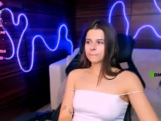 melani-first's Live Sex Cam Show