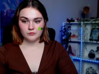 melani-first's Live Sex Cam Show