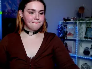 melani-first's Live Sex Cam Show