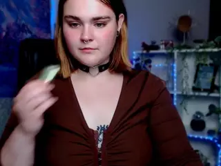 melani-first's Live Sex Cam Show