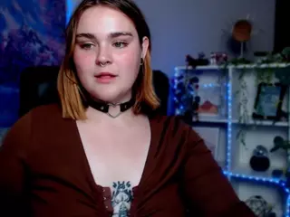 melani-first's Live Sex Cam Show