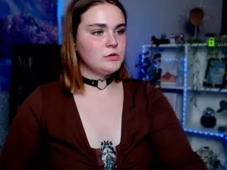 melani-first's Live Sex Cam Show
